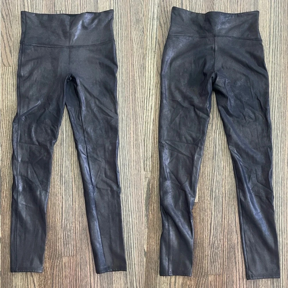 Spanx black Faux leather leggings size medium